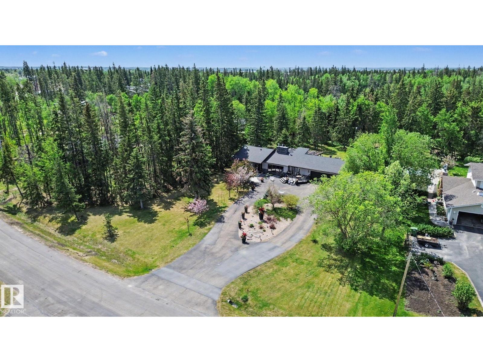 #32 54006 RGE ROAD 261 - 63