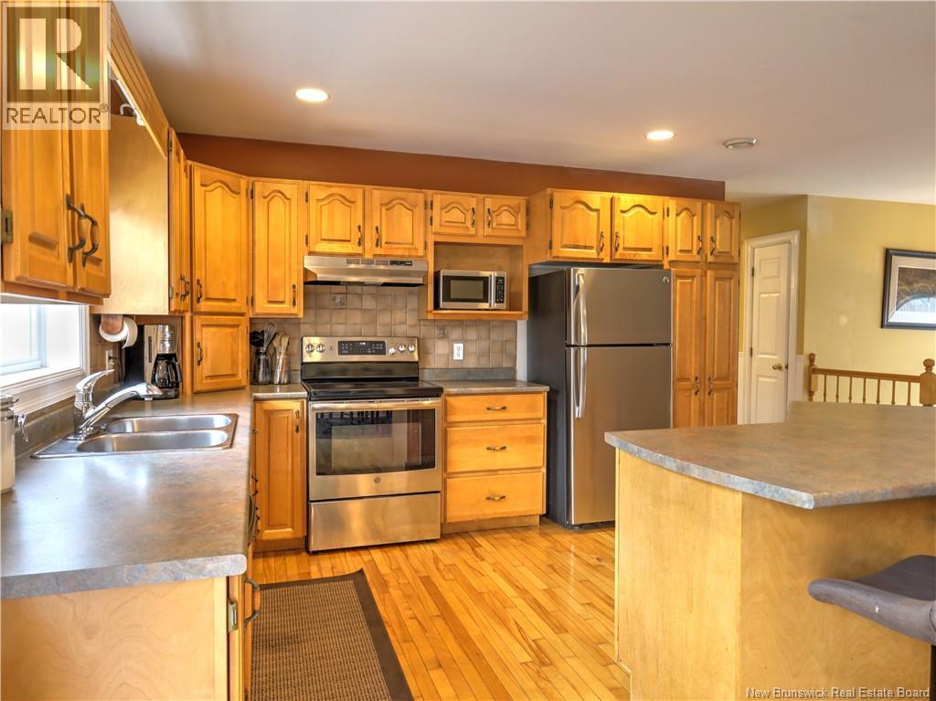 47 Lansdown Avenue - 14