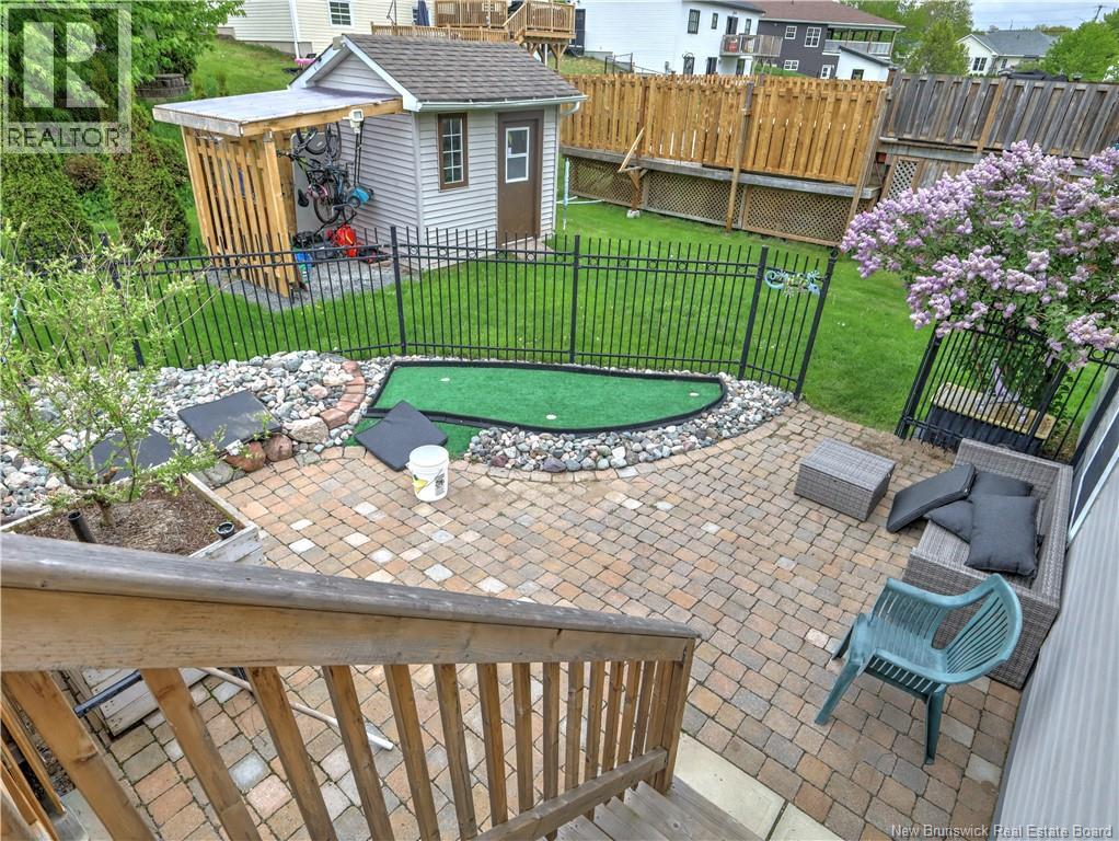 47 Lansdown Avenue - 18