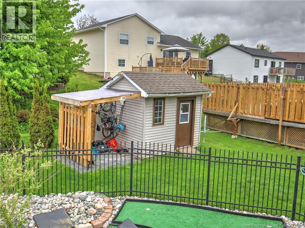 47 Lansdown Avenue - 19