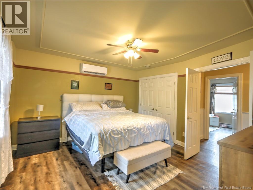 47 Lansdown Avenue - 24