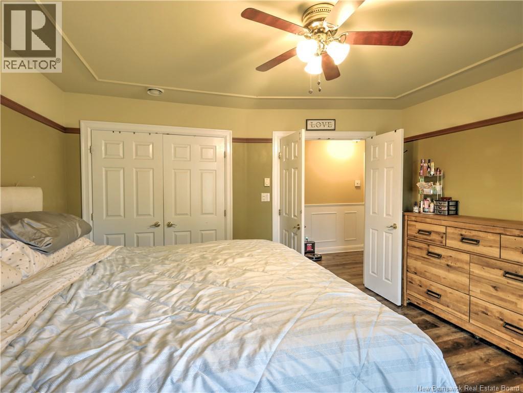 47 Lansdown Avenue - 26