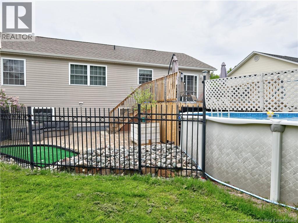 47 Lansdown Avenue - Image 3