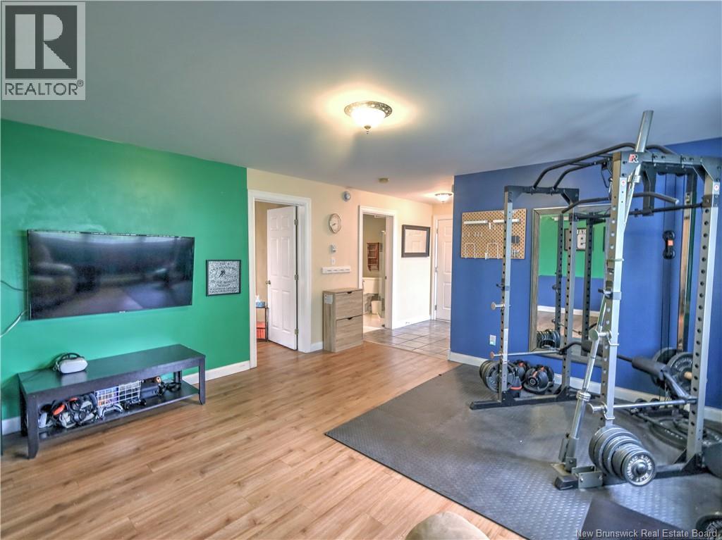 47 Lansdown Avenue - 34