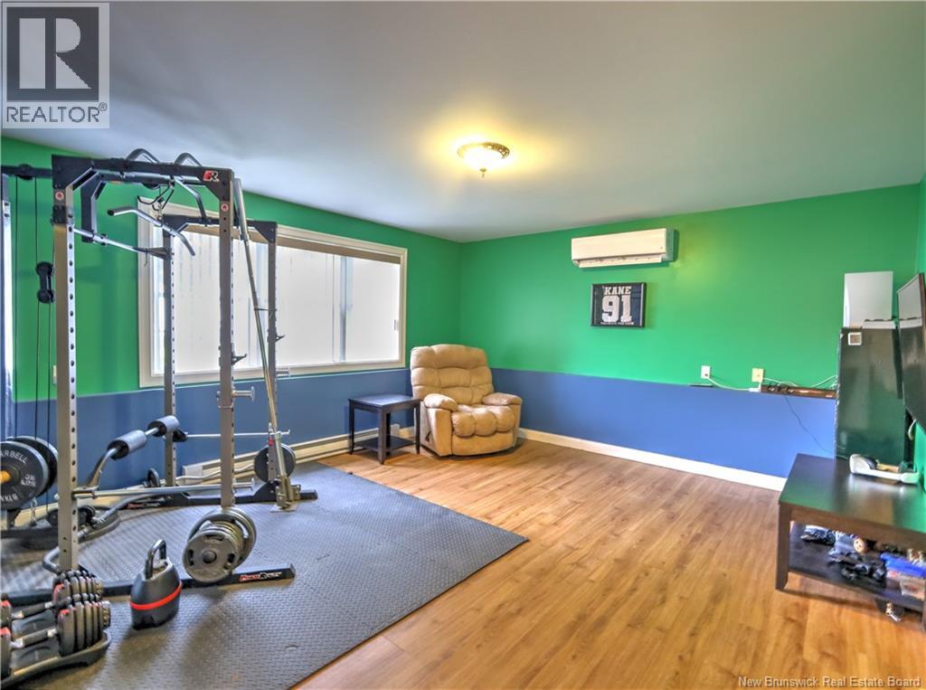 47 Lansdown Avenue - 35