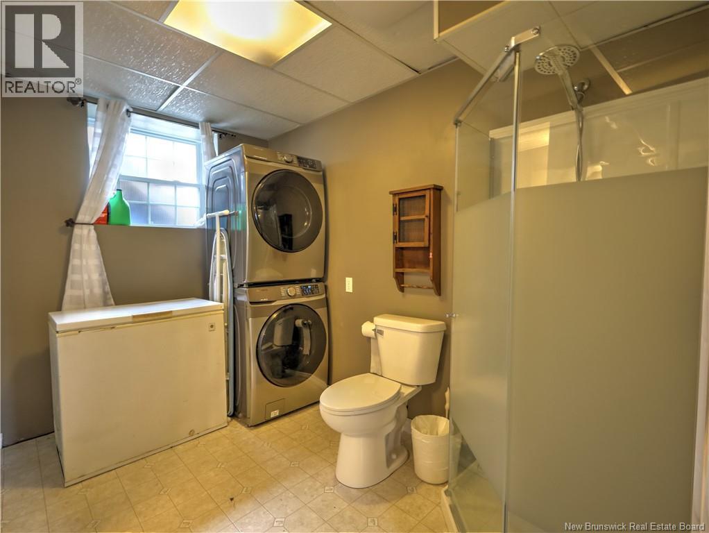 47 Lansdown Avenue - 38