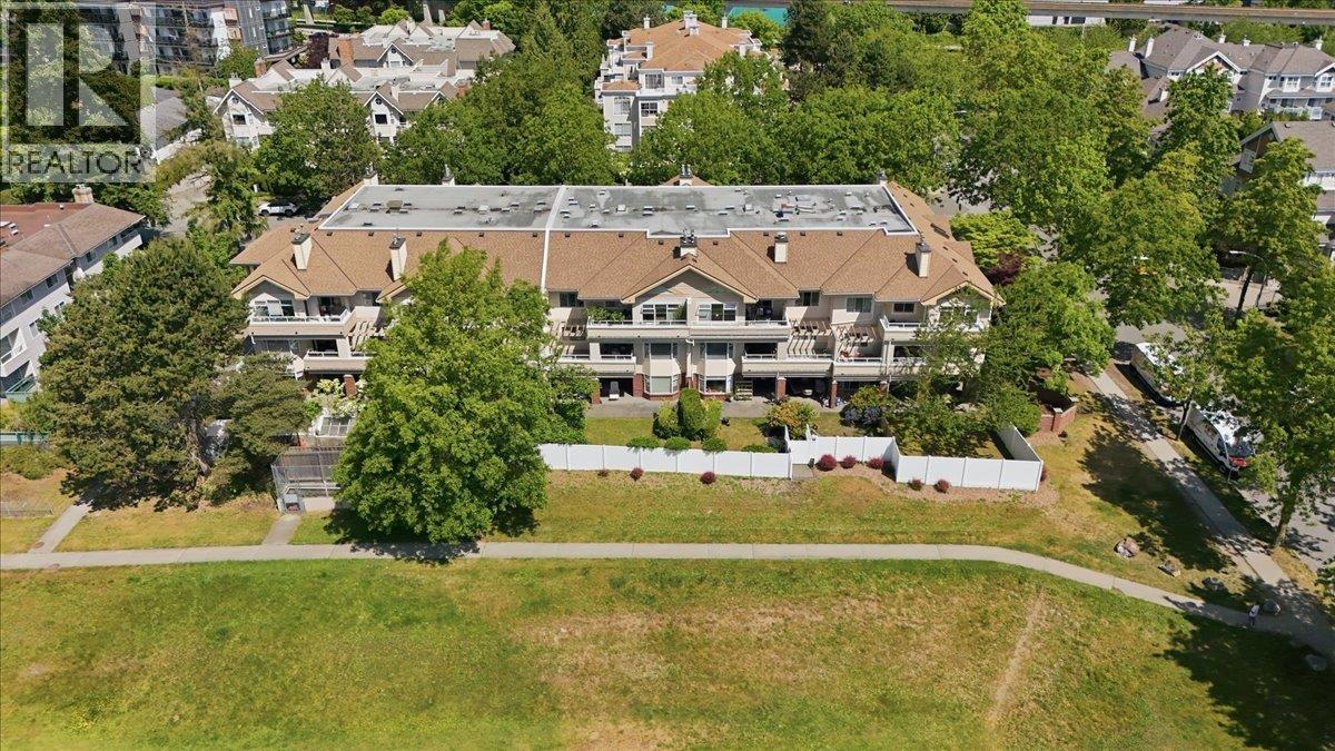 105 7231 ANTRIM AVENUE, Burnaby