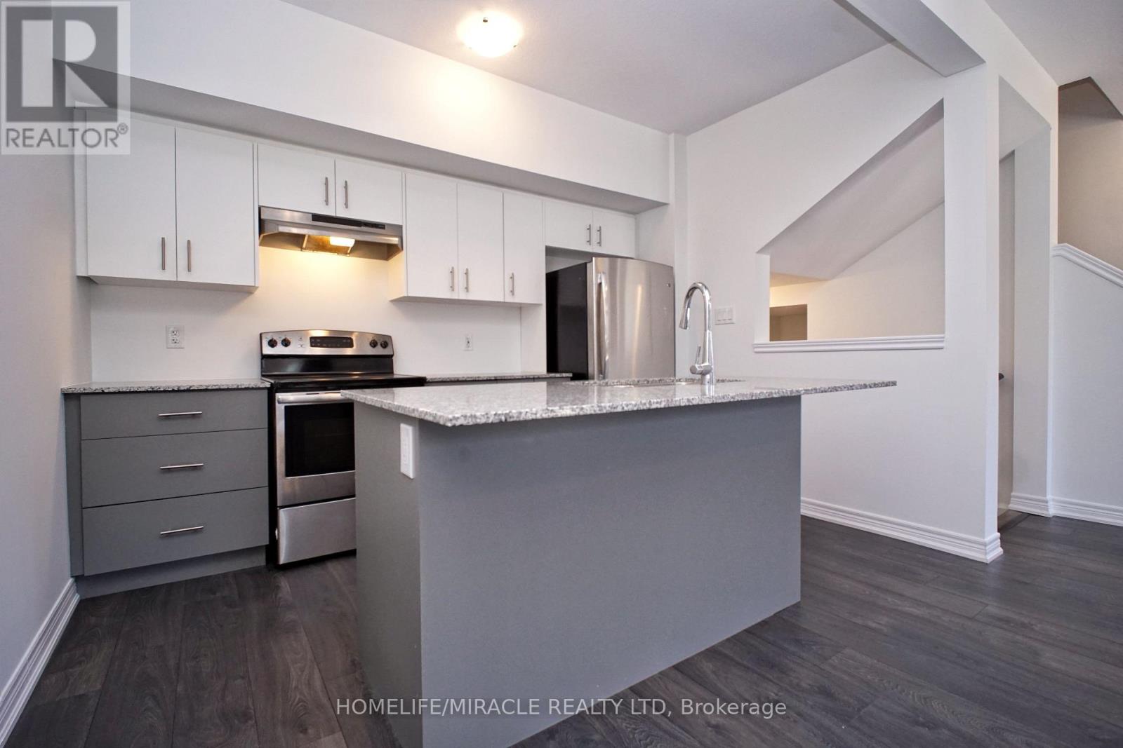 #129 10 BIRMINGHAM DRIVE - 17