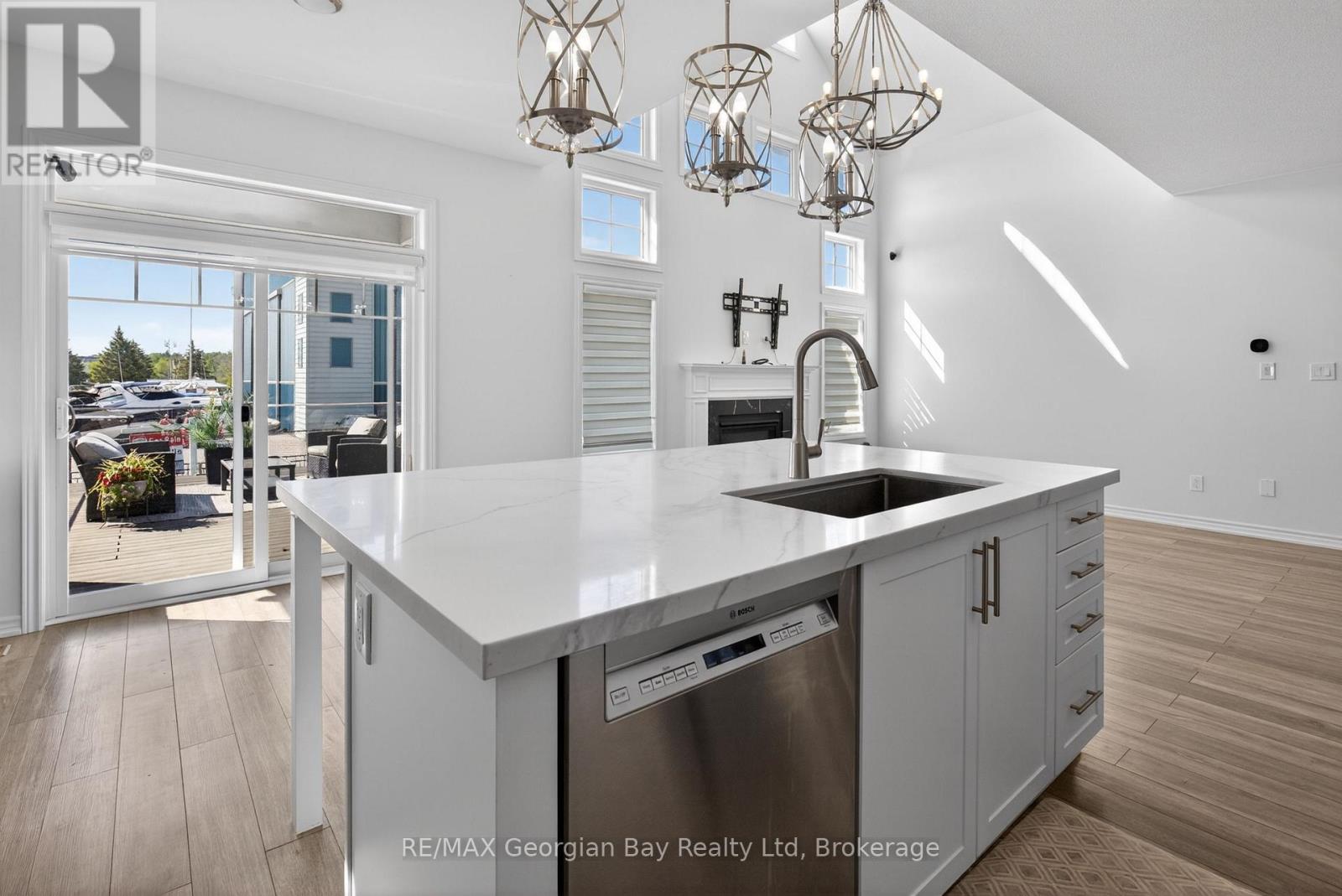 615 BAYPORT BOULEVARD - 16