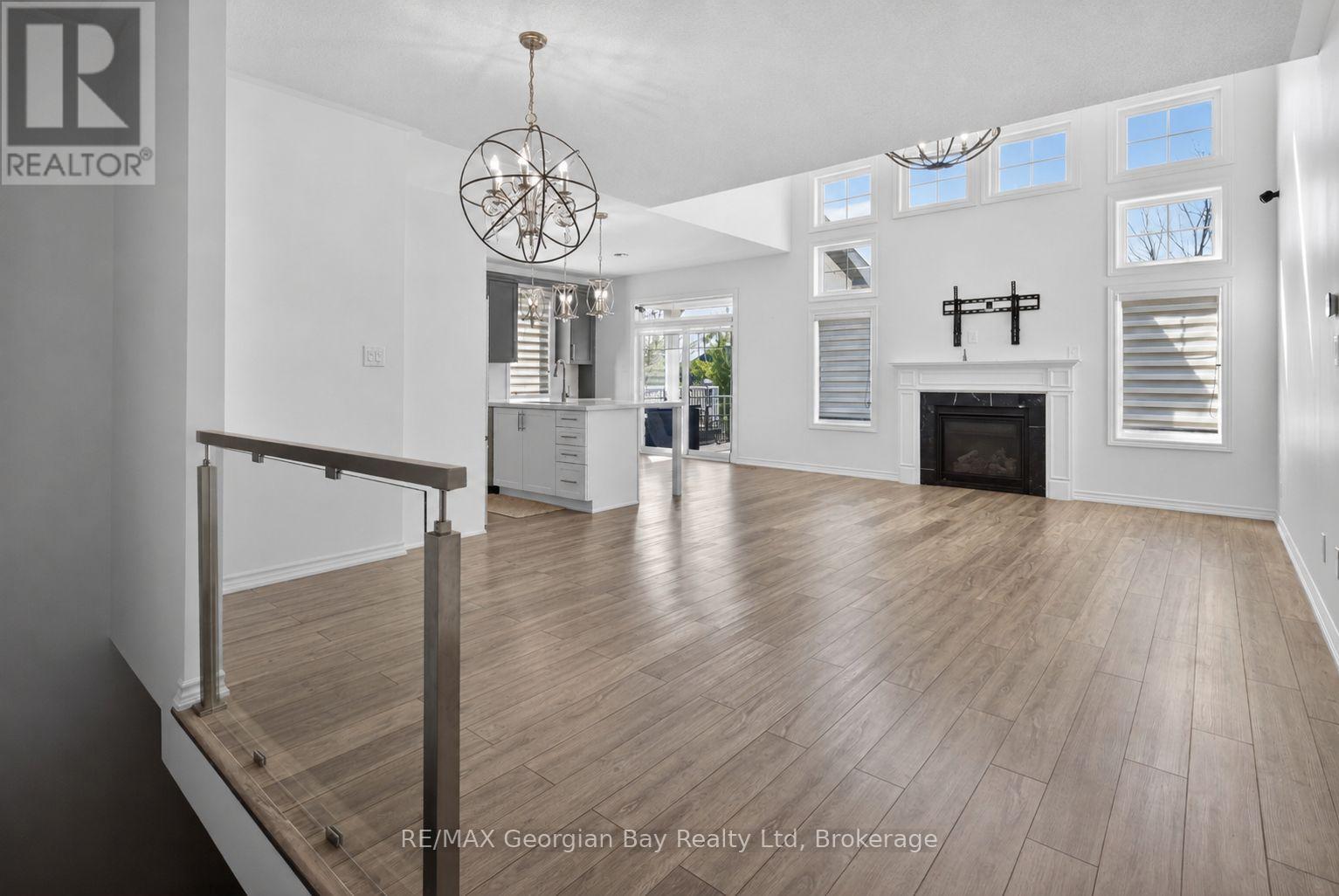 615 BAYPORT BOULEVARD