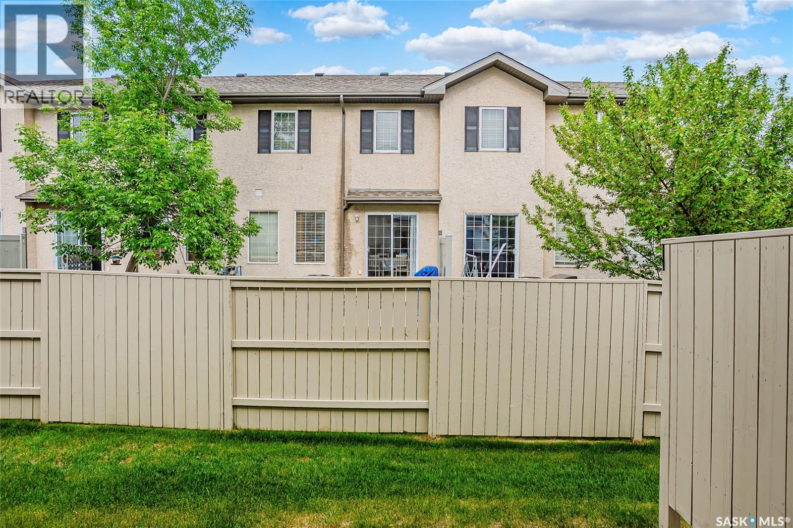 #2 102 Pawlychenko LANE - 27