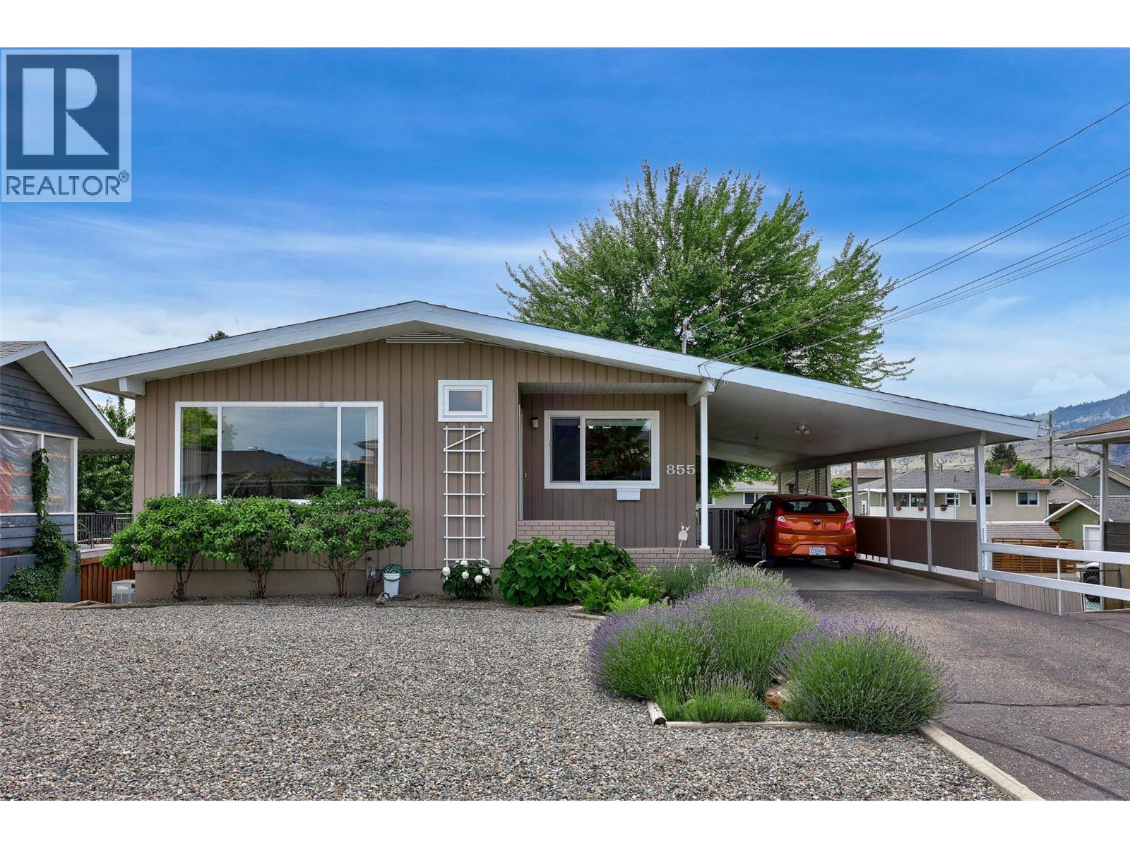 855 Lethbridge Avenue - 1