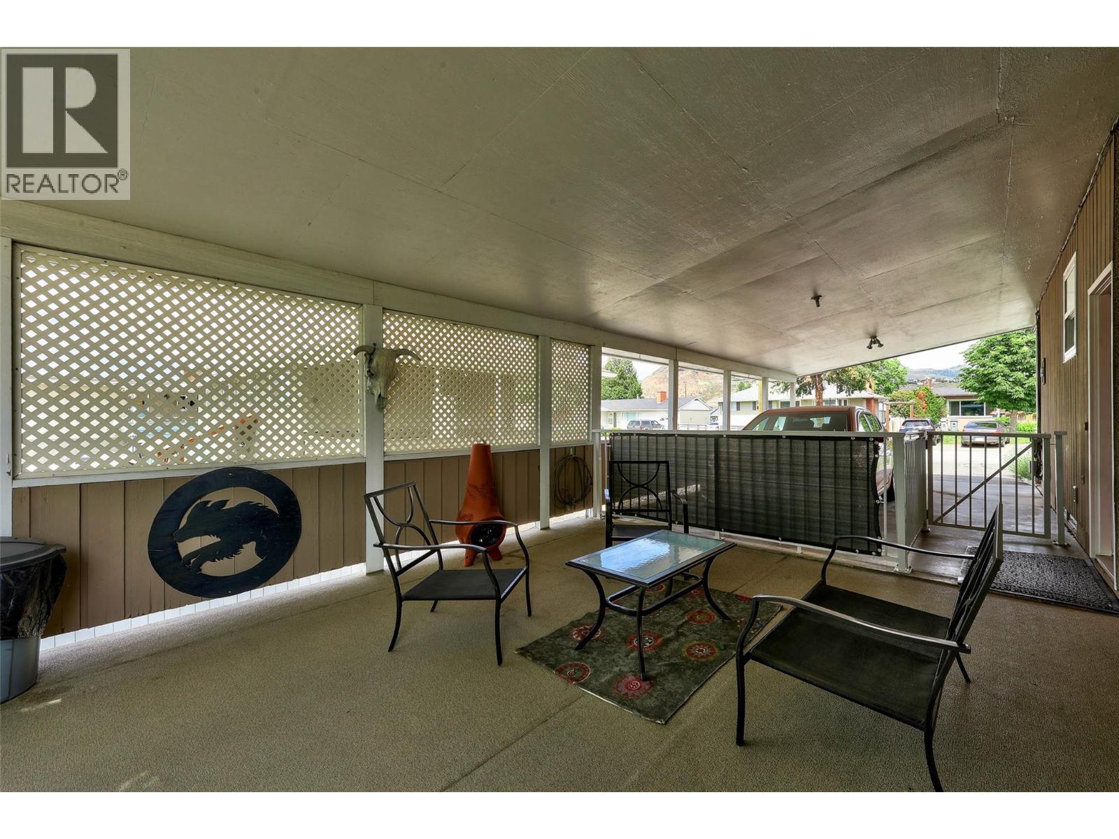 855 Lethbridge Avenue - 11