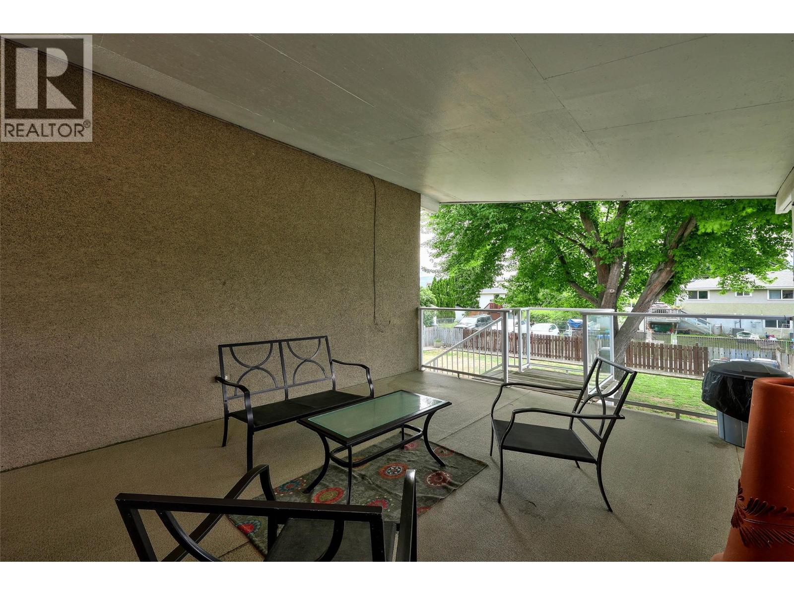 855 Lethbridge Avenue - 12