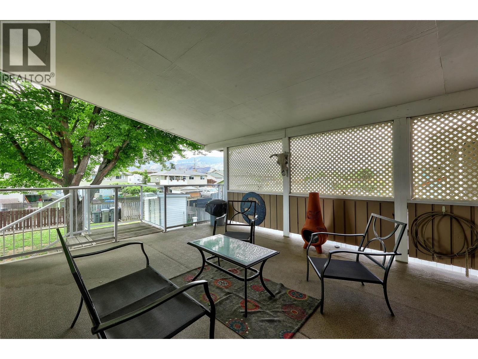 855 Lethbridge Avenue - 13