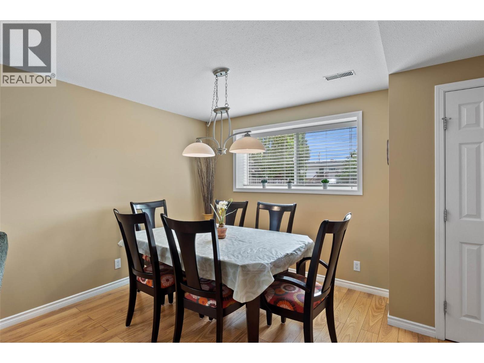 855 Lethbridge Avenue - 22