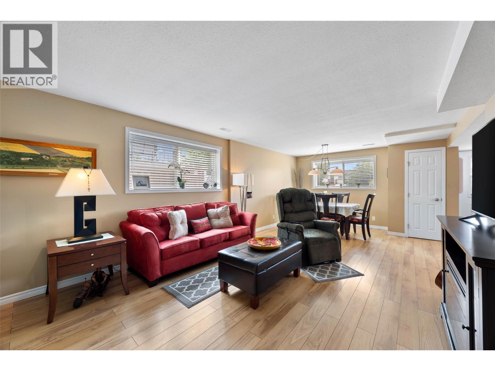 855 Lethbridge Avenue - 23