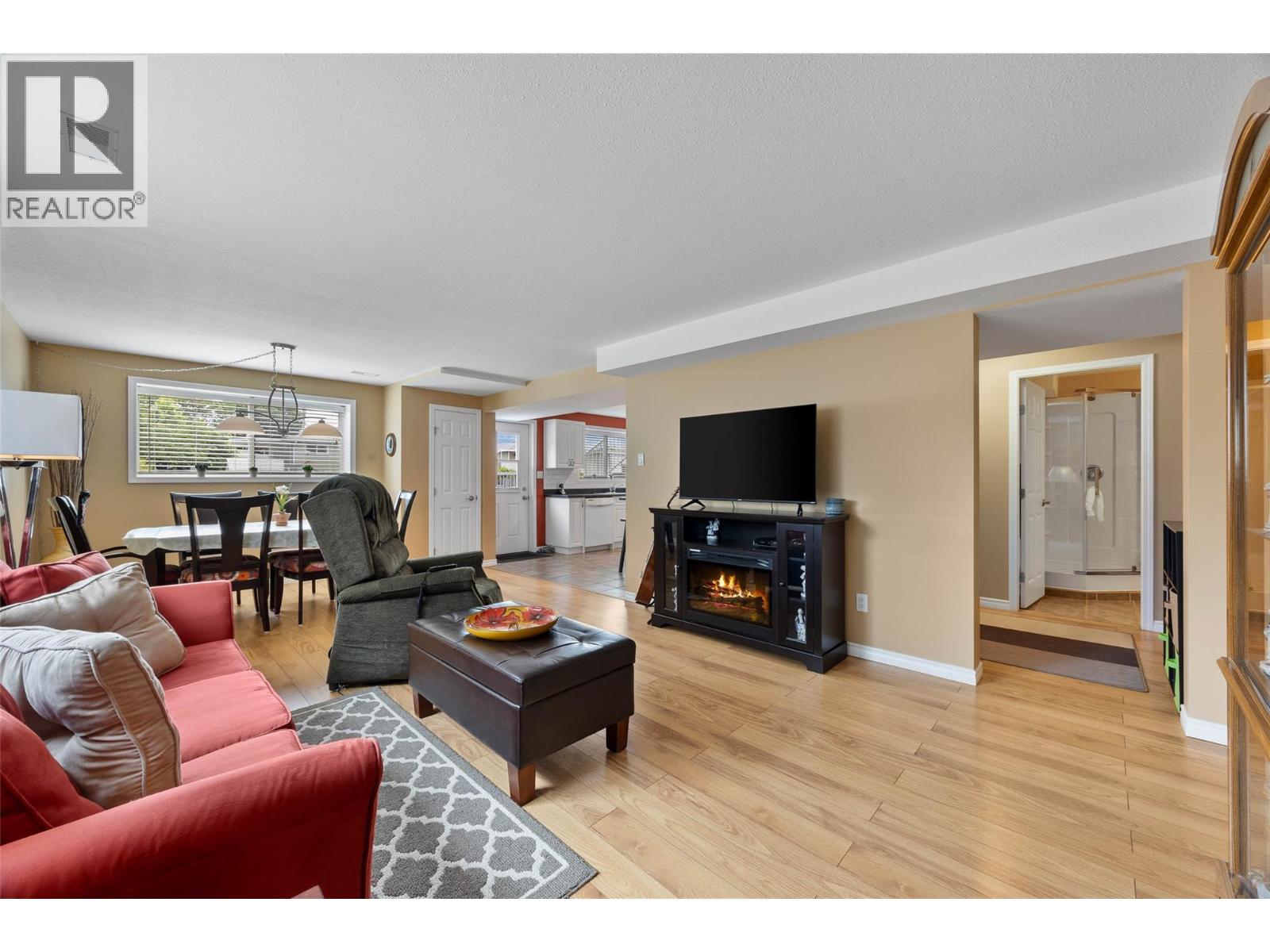 855 Lethbridge Avenue - 24