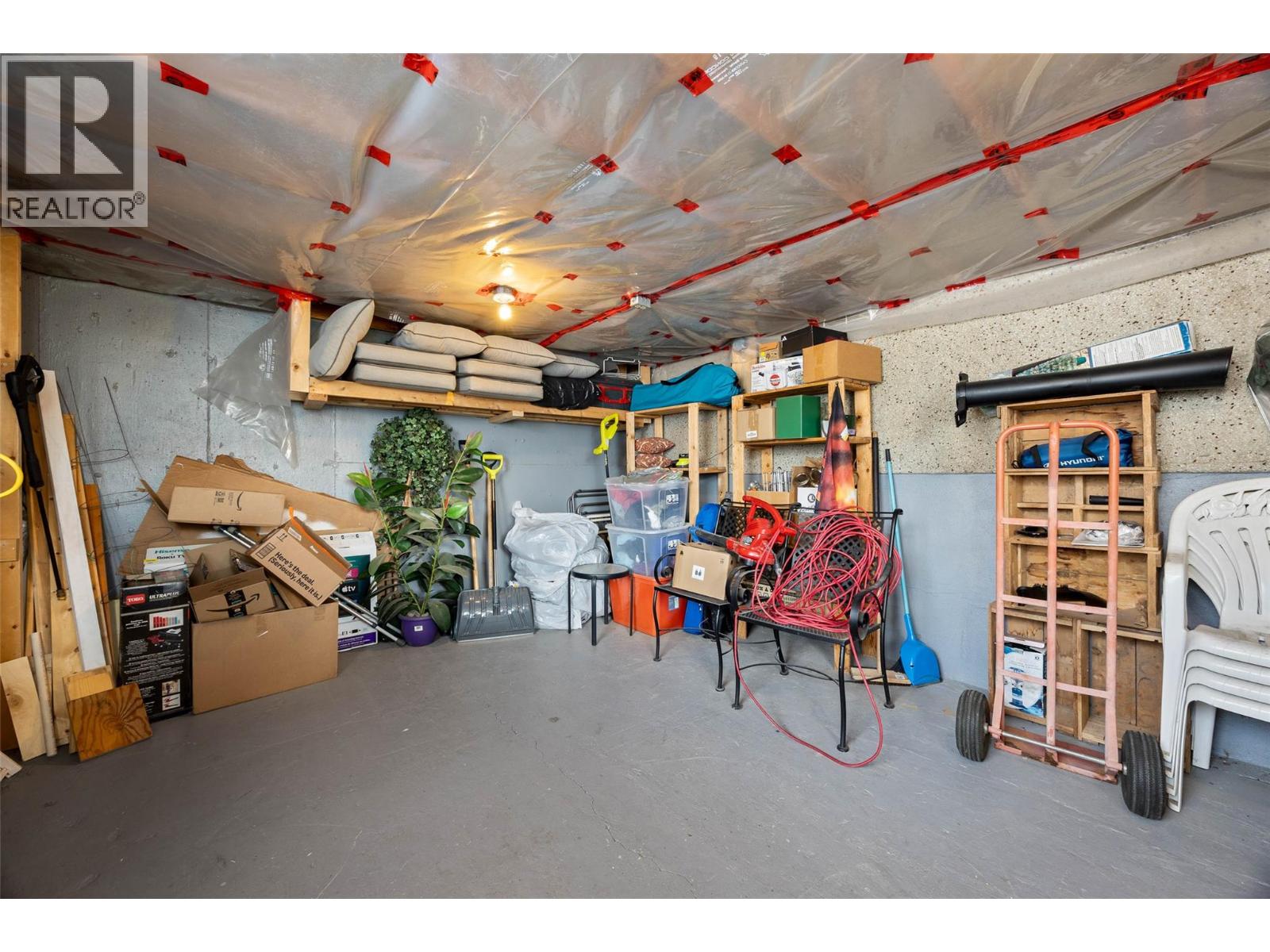 855 Lethbridge Avenue - 28