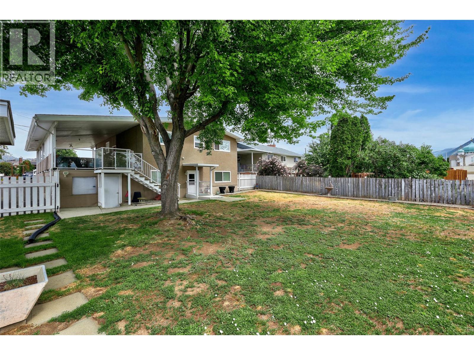 855 Lethbridge Avenue - 31