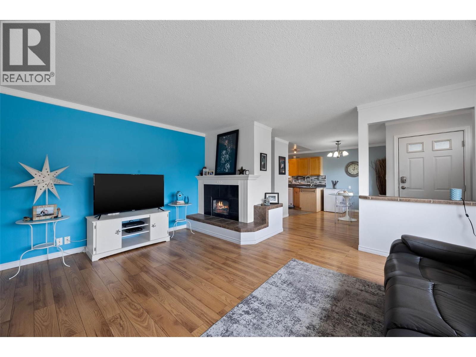 855 Lethbridge Avenue - 4