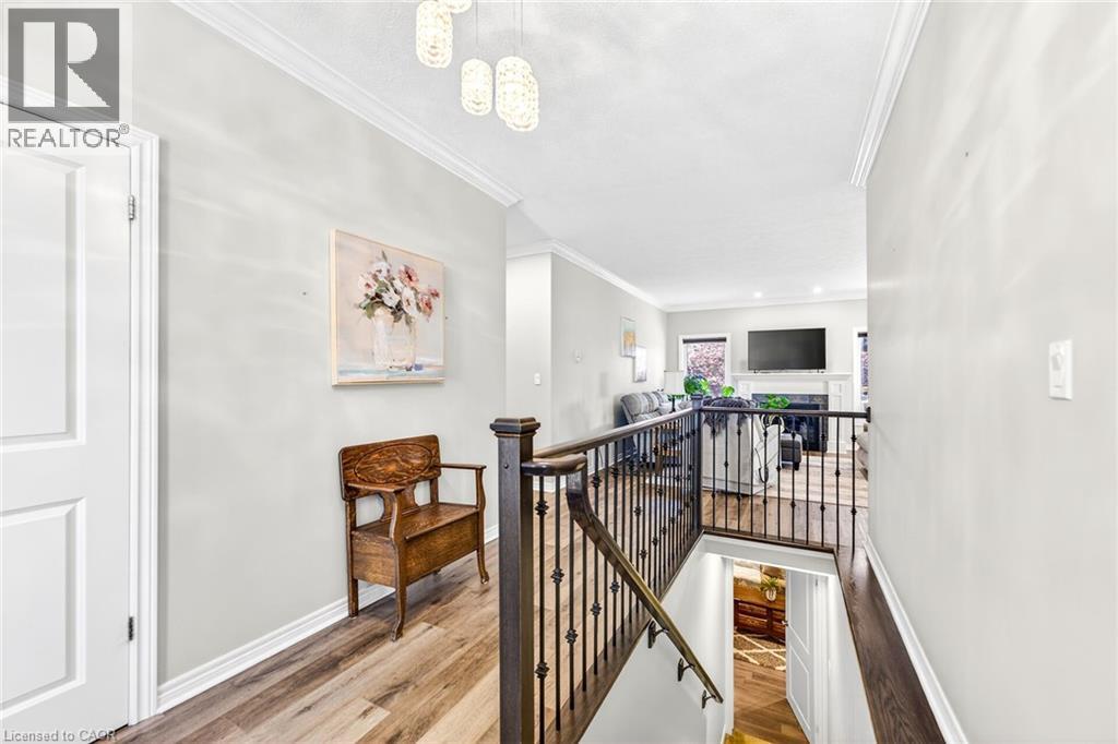 58 POSTMA Drive - 28