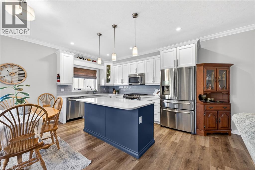 58 POSTMA Drive - 9