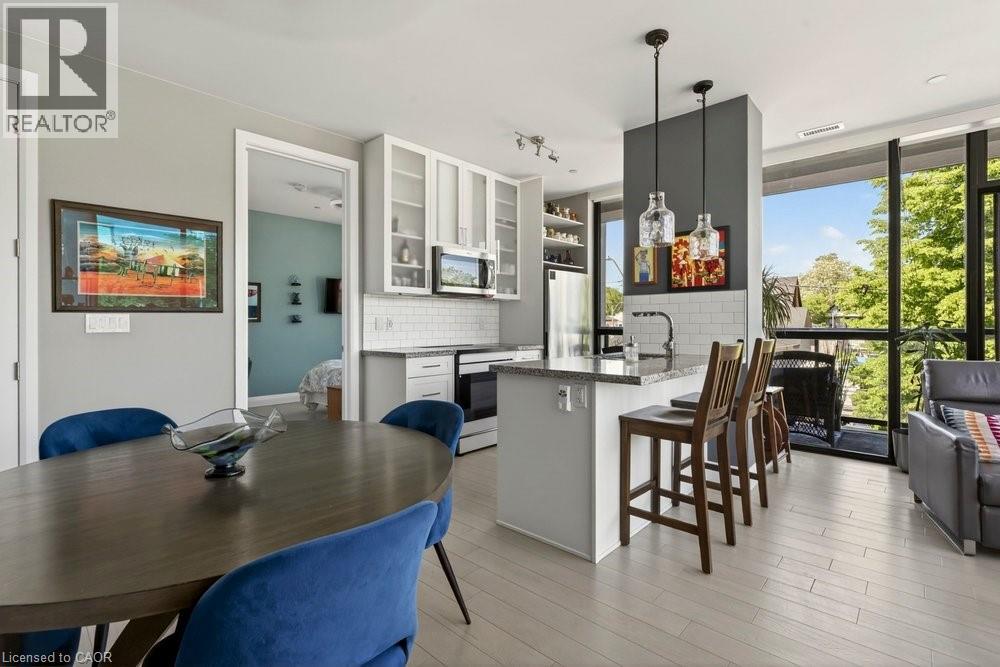 #212 101 LOCKE Street S - 14