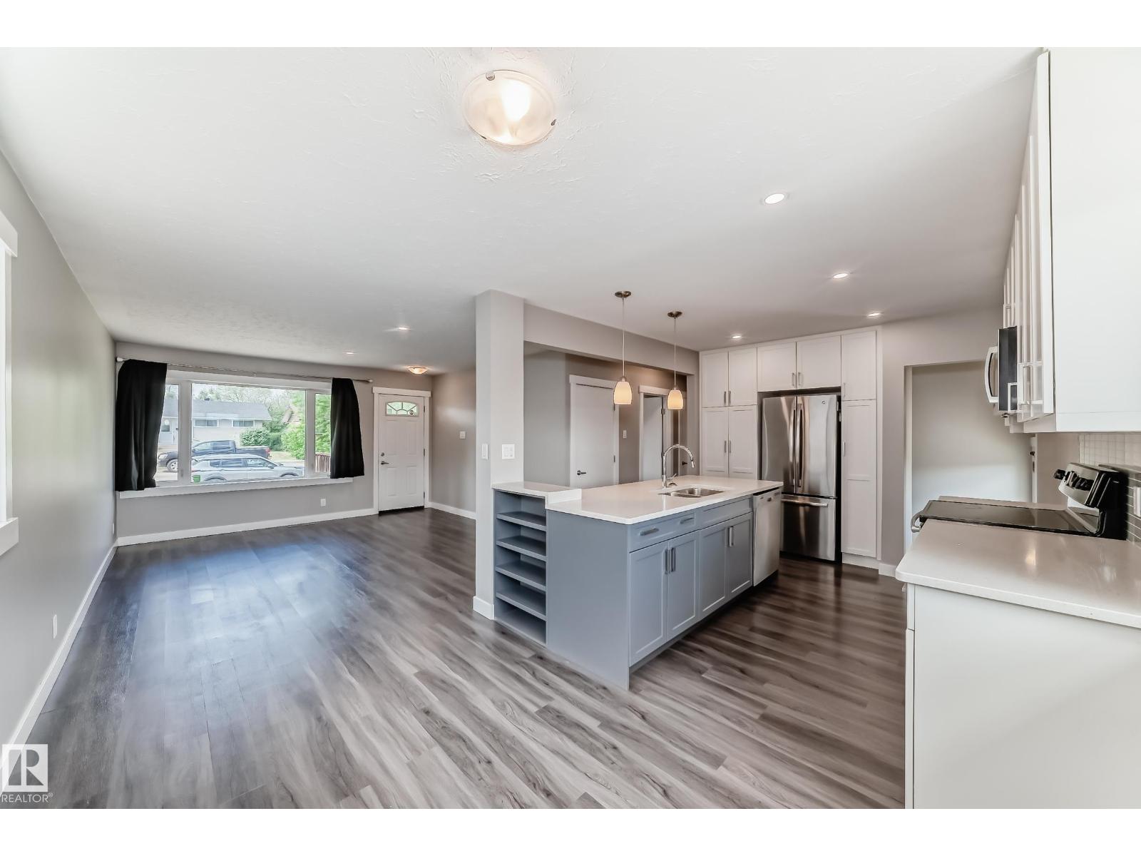 10521 163 ST NW - 9