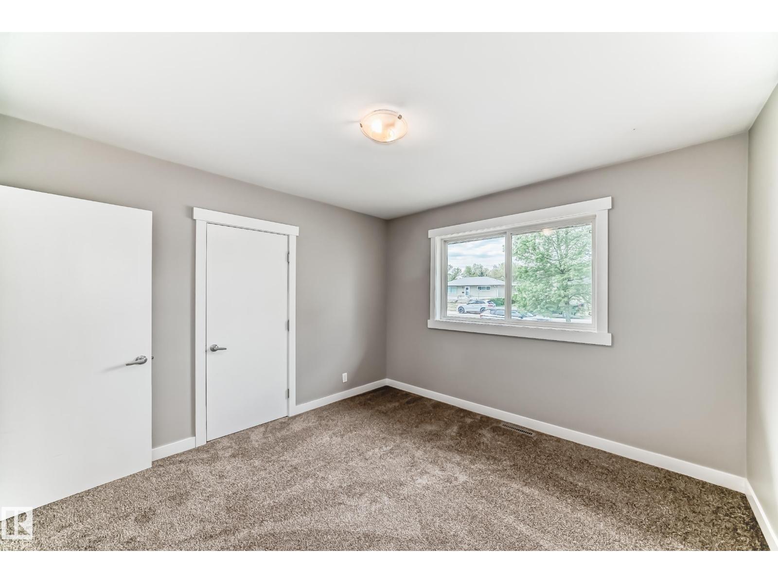 10521 163 ST NW - 18