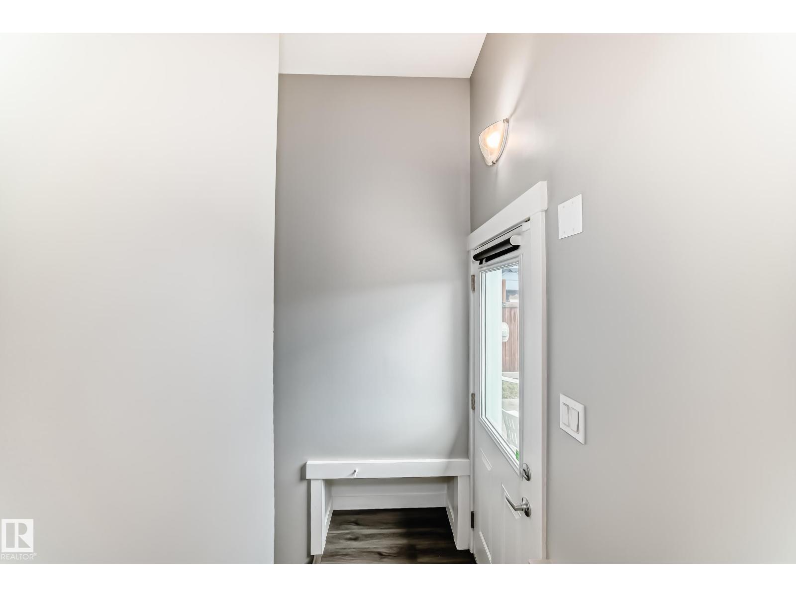 10521 163 ST NW - 30