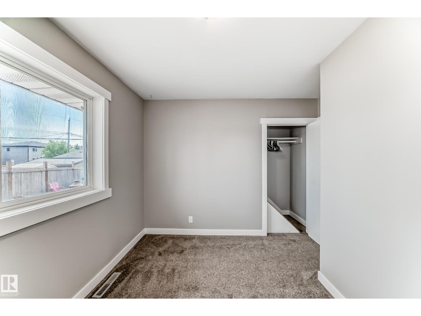 10521 163 ST NW - 28