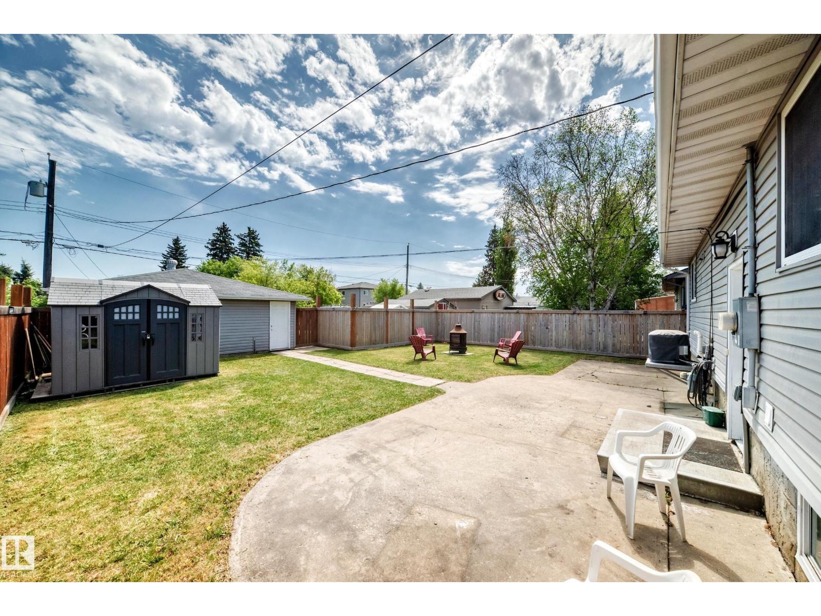 10521 163 ST NW - 54