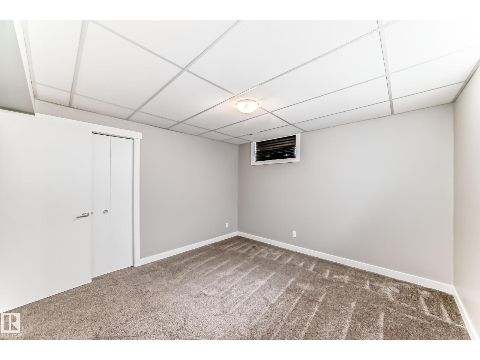 10521 163 ST NW - 38