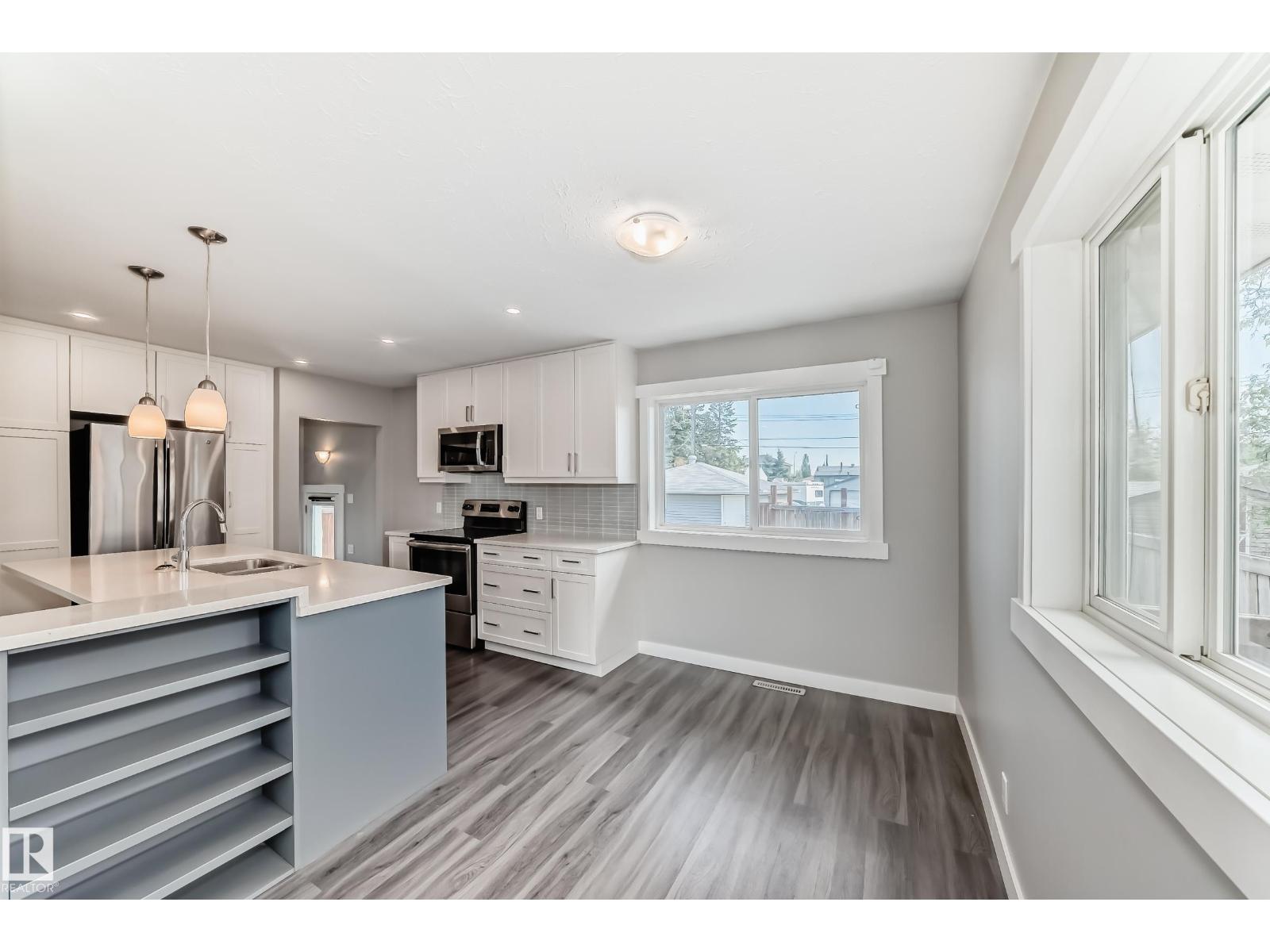 10521 163 ST NW - 13