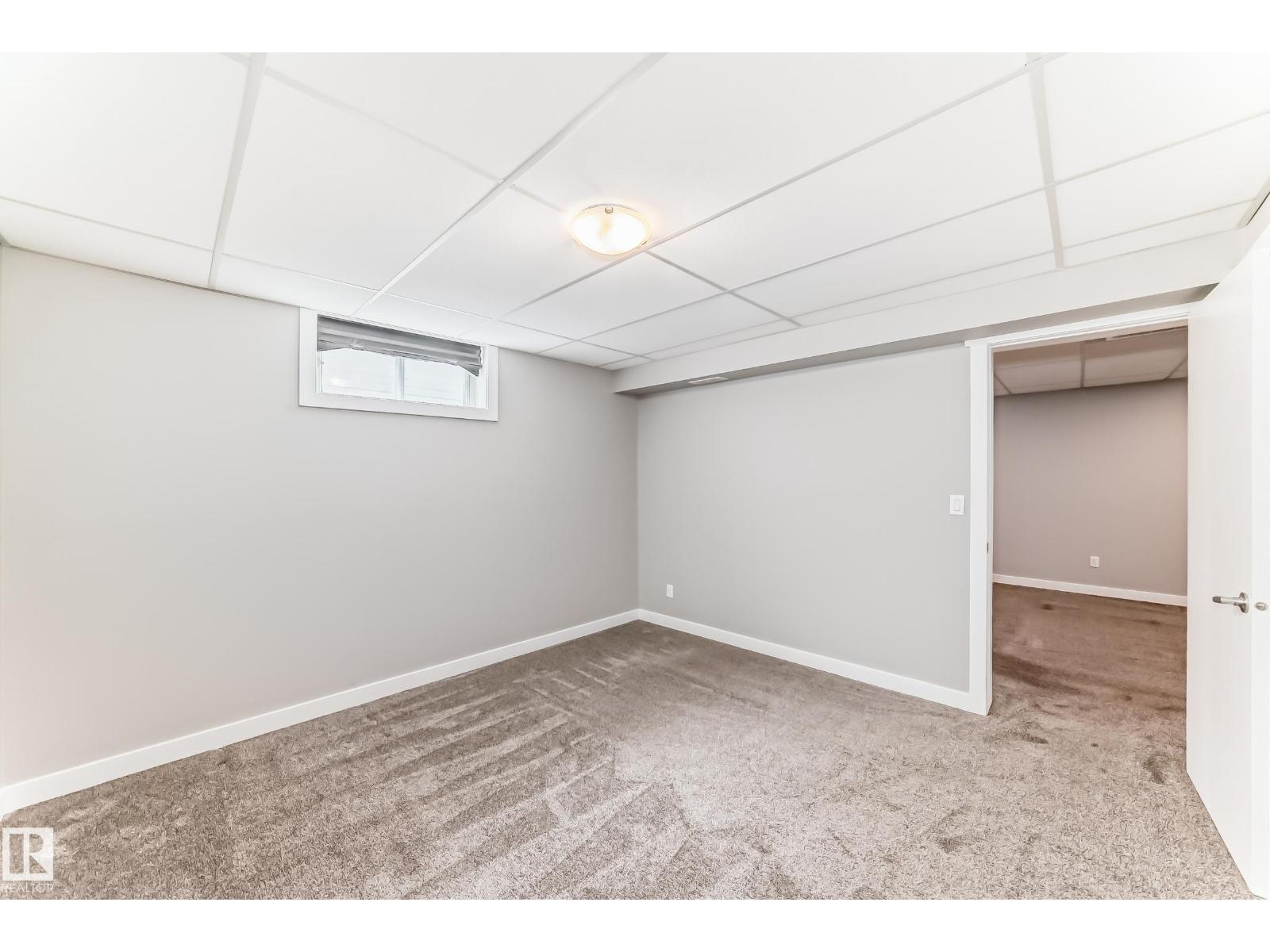 10521 163 ST NW - 40