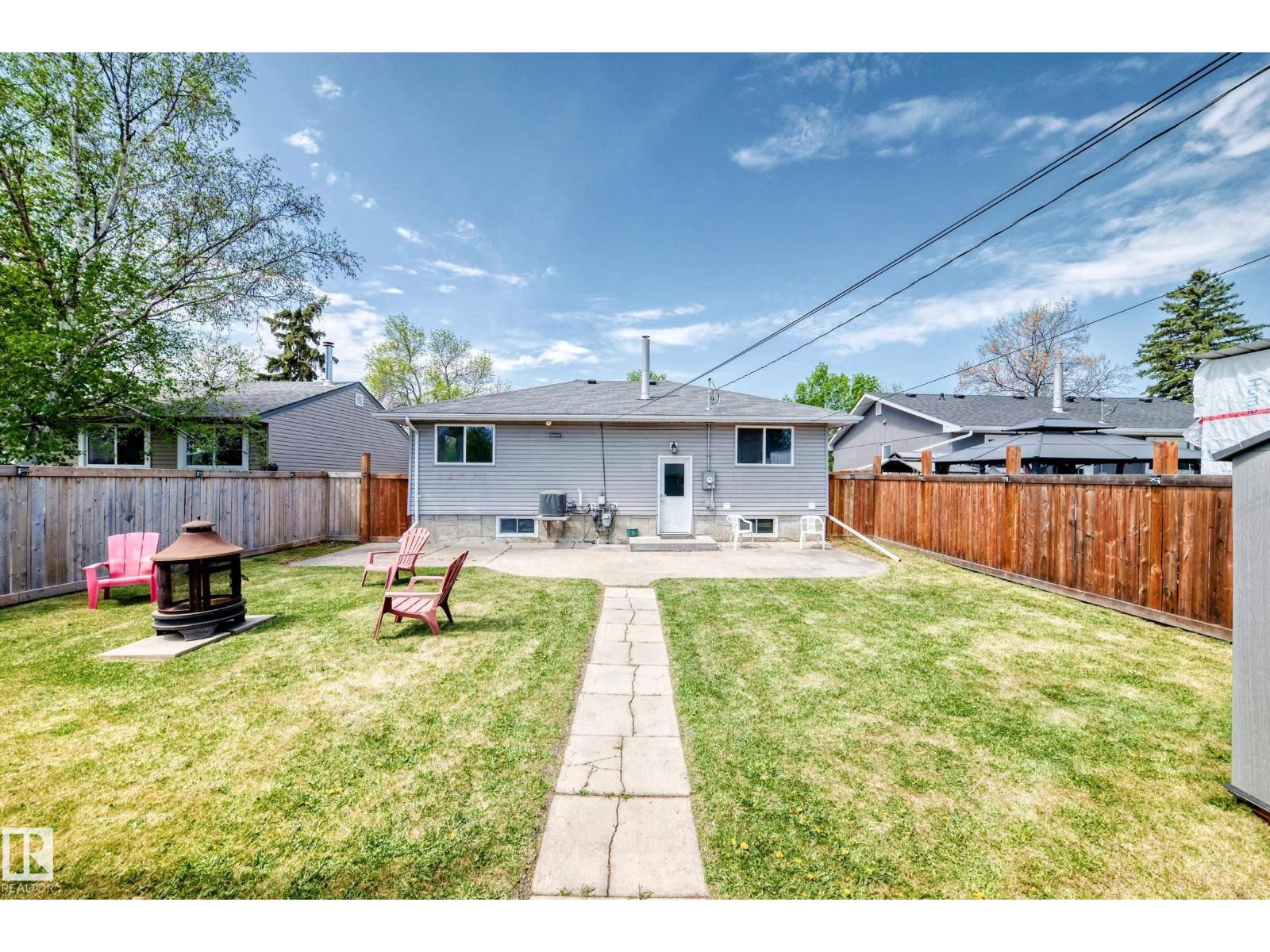 10521 163 ST NW - 57