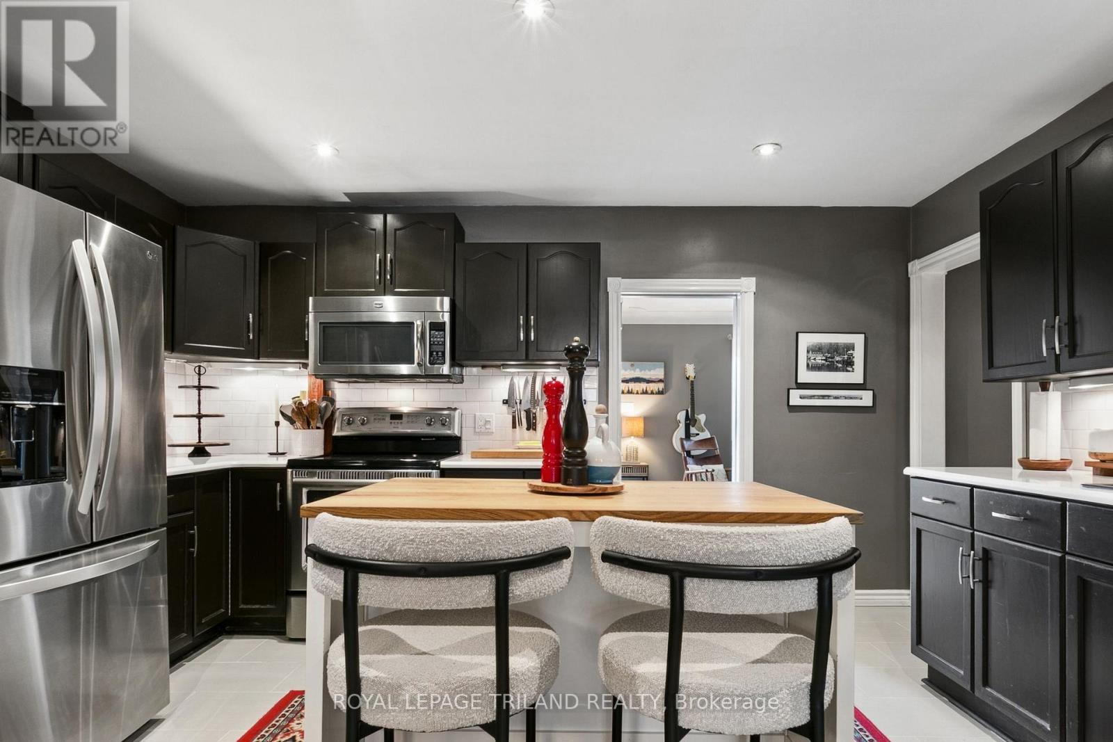 298 SUNSET DRIVE - 15