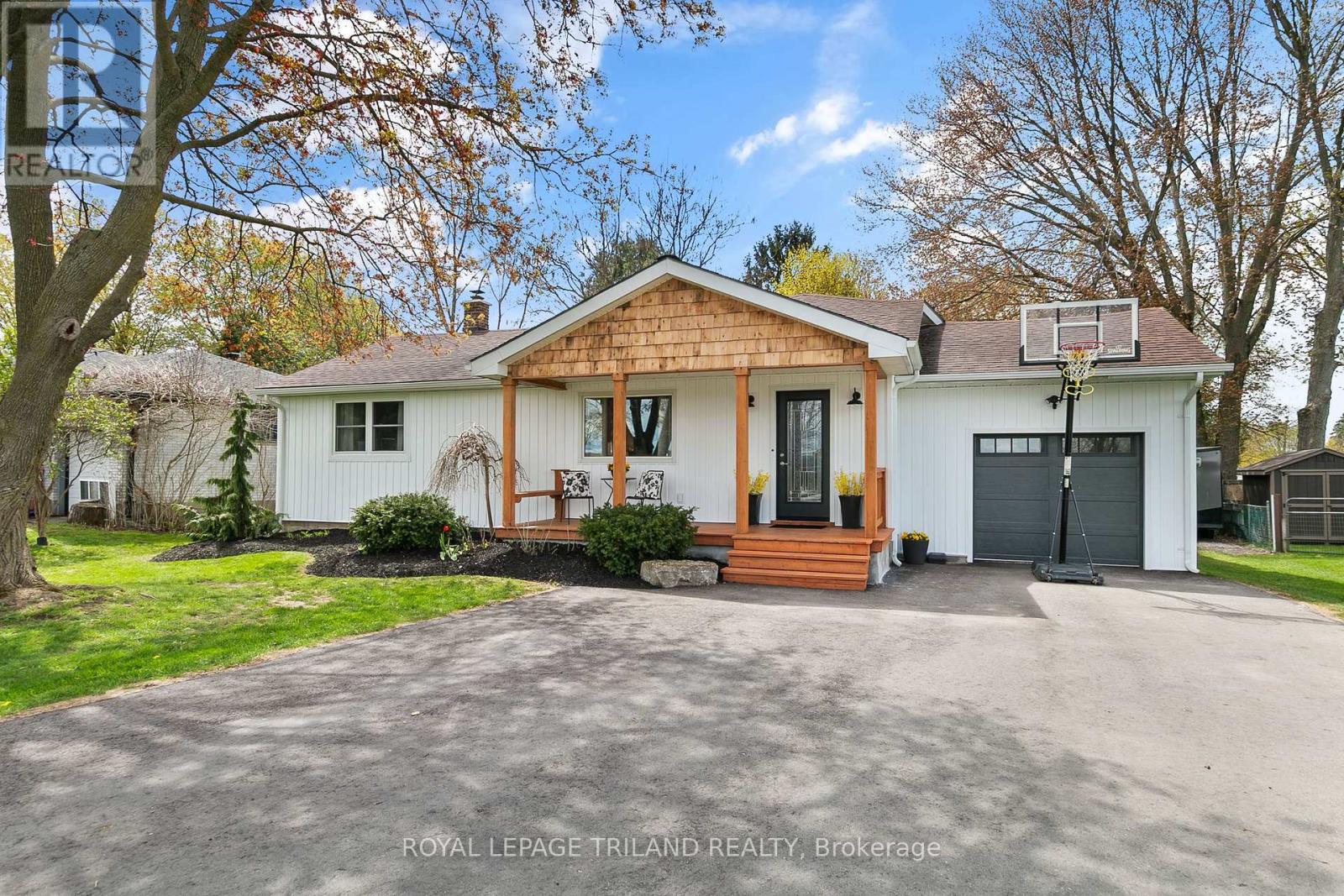 298 SUNSET DRIVE - 3