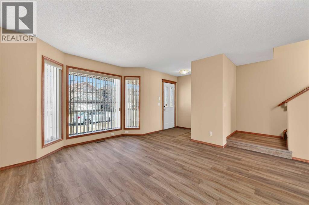 126 Evansmeade Crescent NW - 8