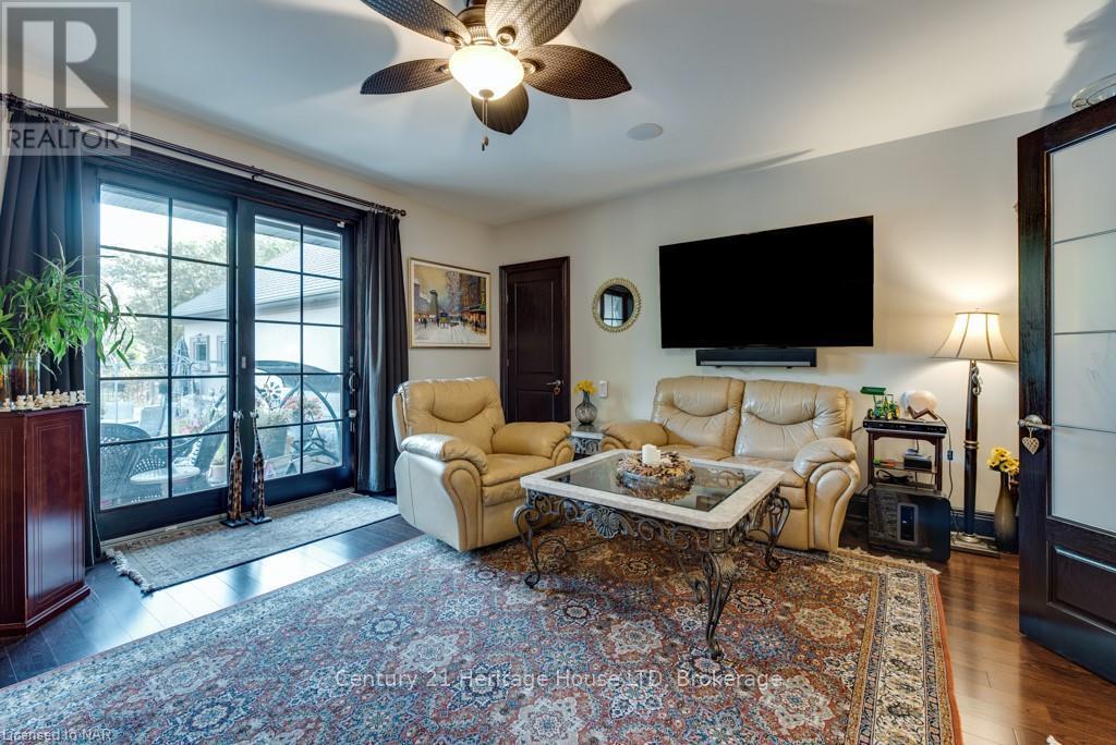 4025 NIAGARA RIVER PARKWAY - 16