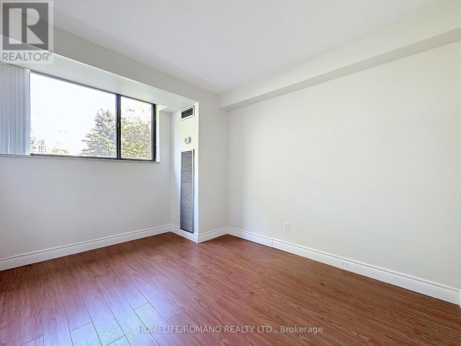 #102 50 BAIF BOULEVARD - 38
