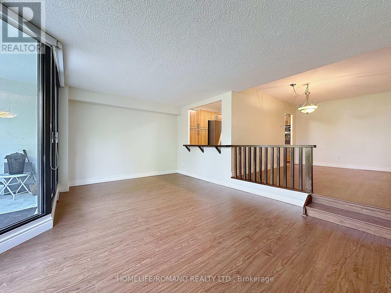 #102 50 BAIF BOULEVARD - 27