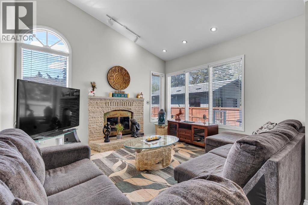 1811 13 Avenue NW - 15
