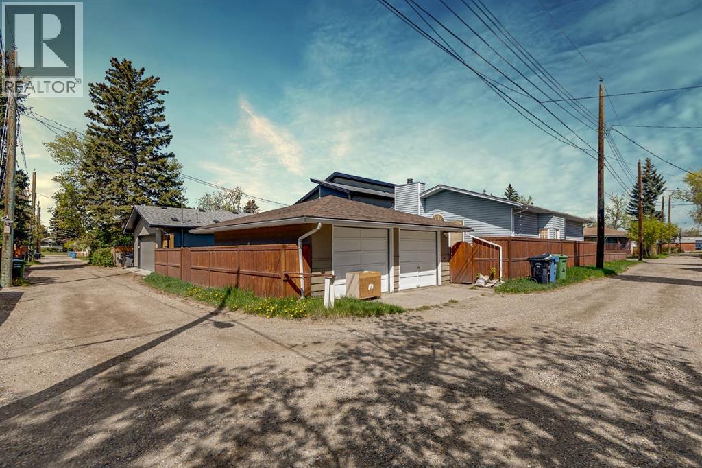 1811 13 Avenue NW - 29