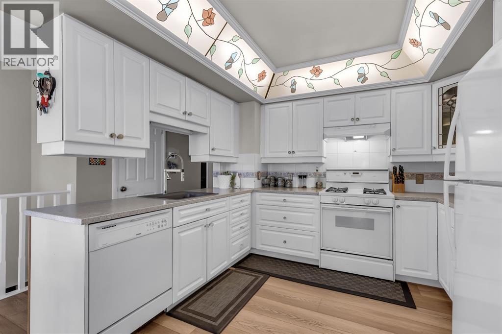 1811 13 Avenue NW - 8