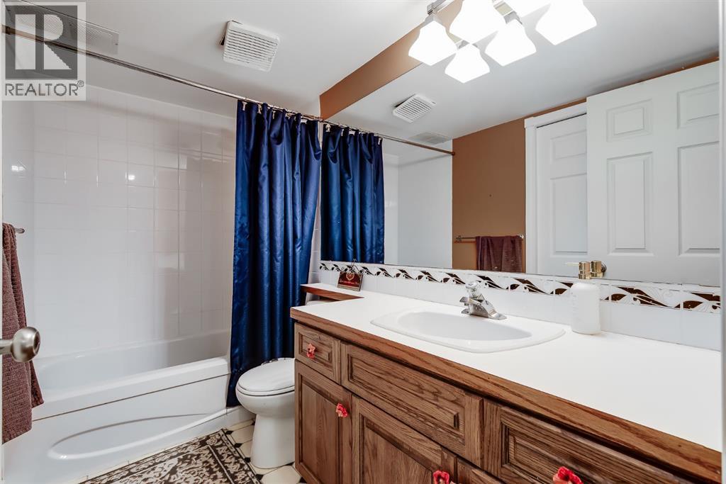 1811 13 Avenue NW - 24