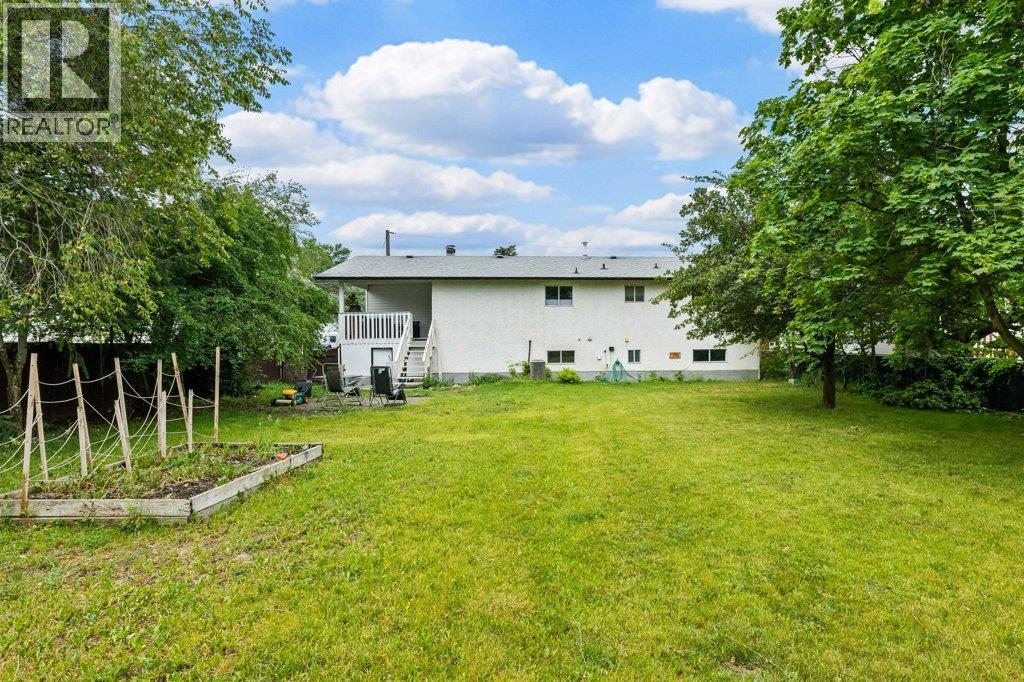  900 Hickory Road, Kelowna