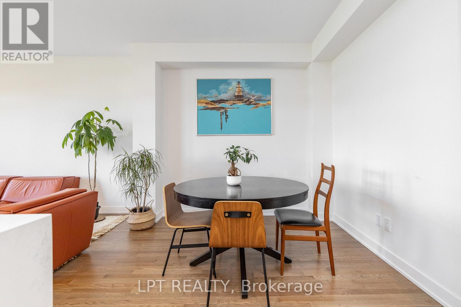 557 TAHOE HEIGHTS - 17