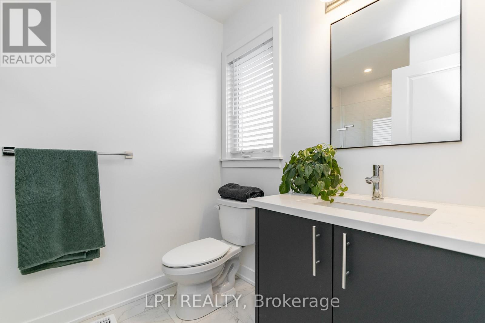 557 TAHOE HEIGHTS - 21